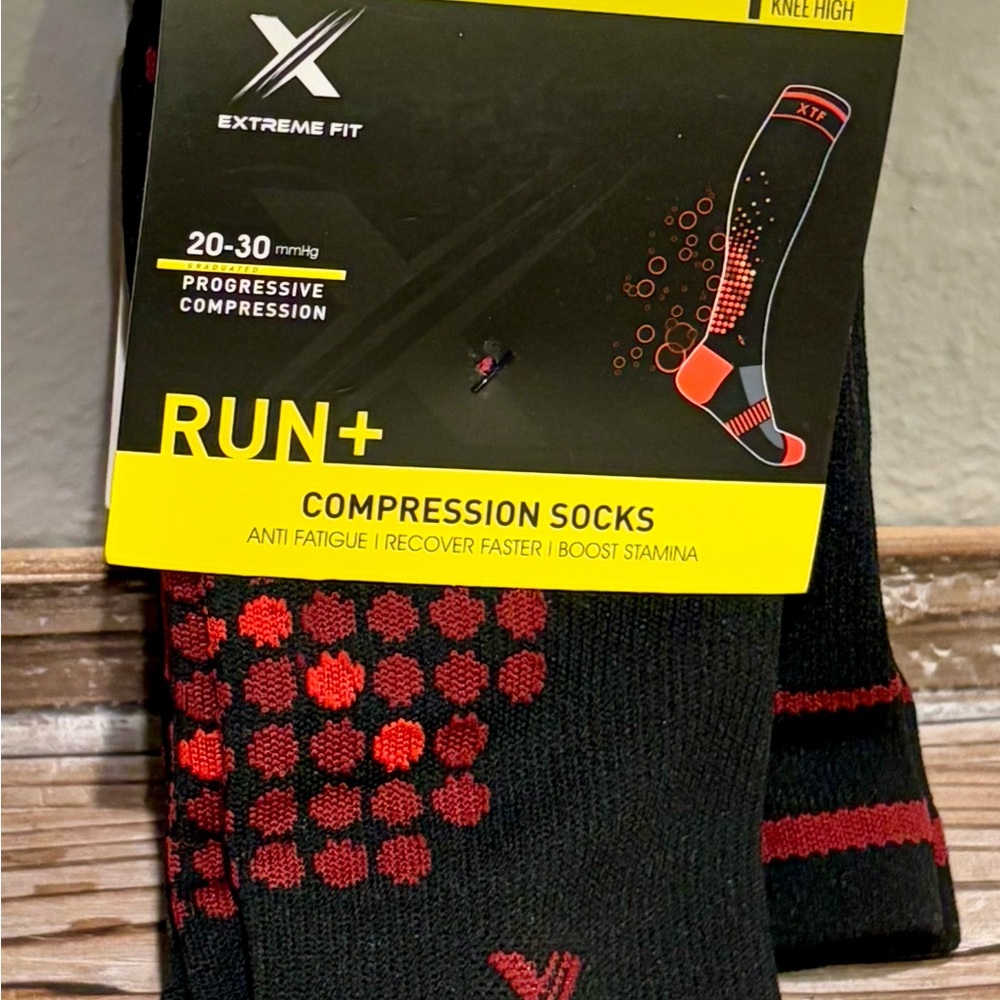 20-30mmHg Knee High Compression Socks, Mns 6-9/Wms 5-10, BNWT